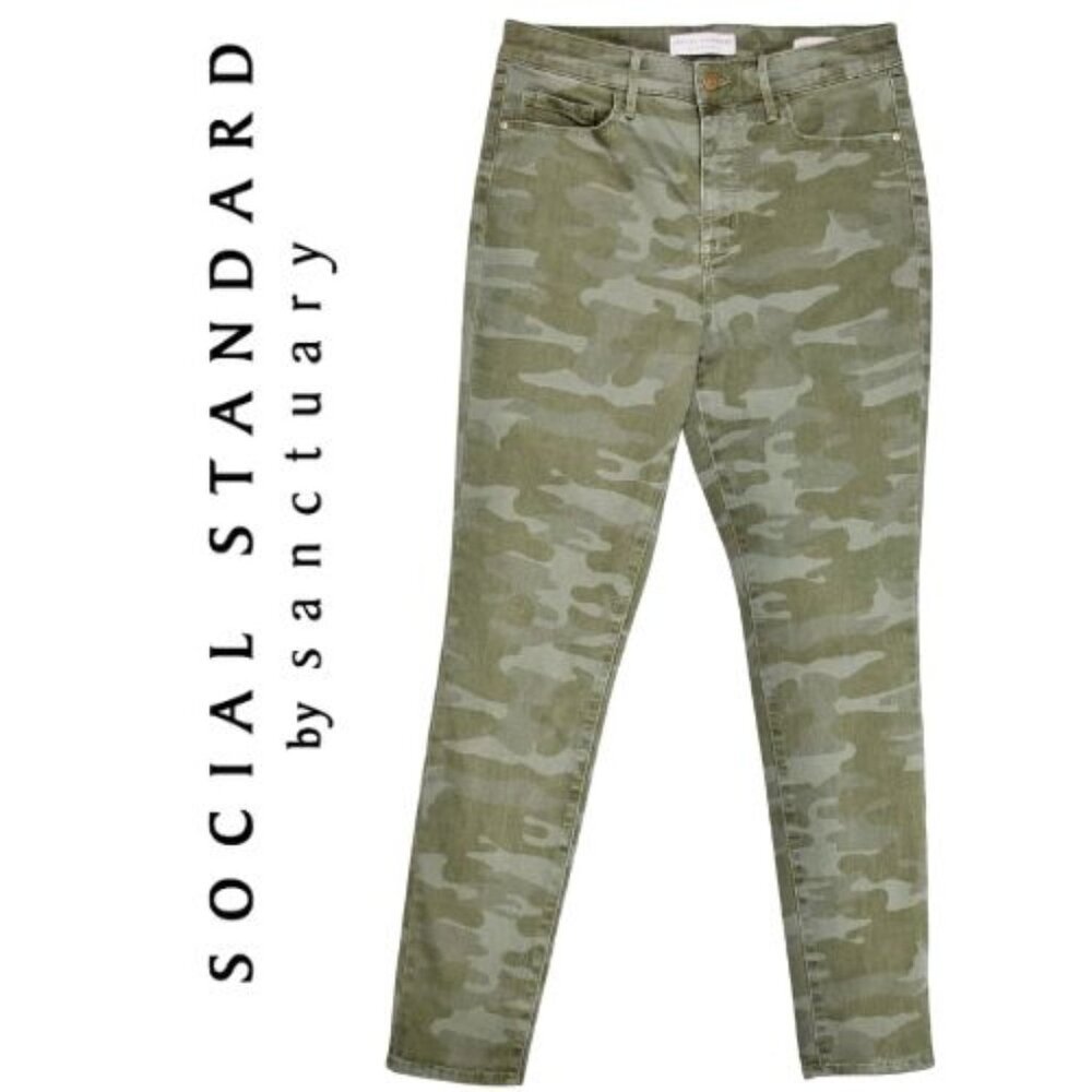 Social Standard by Sanctuary Camo High-Rise Skinny Jeans | Size 6 / 28